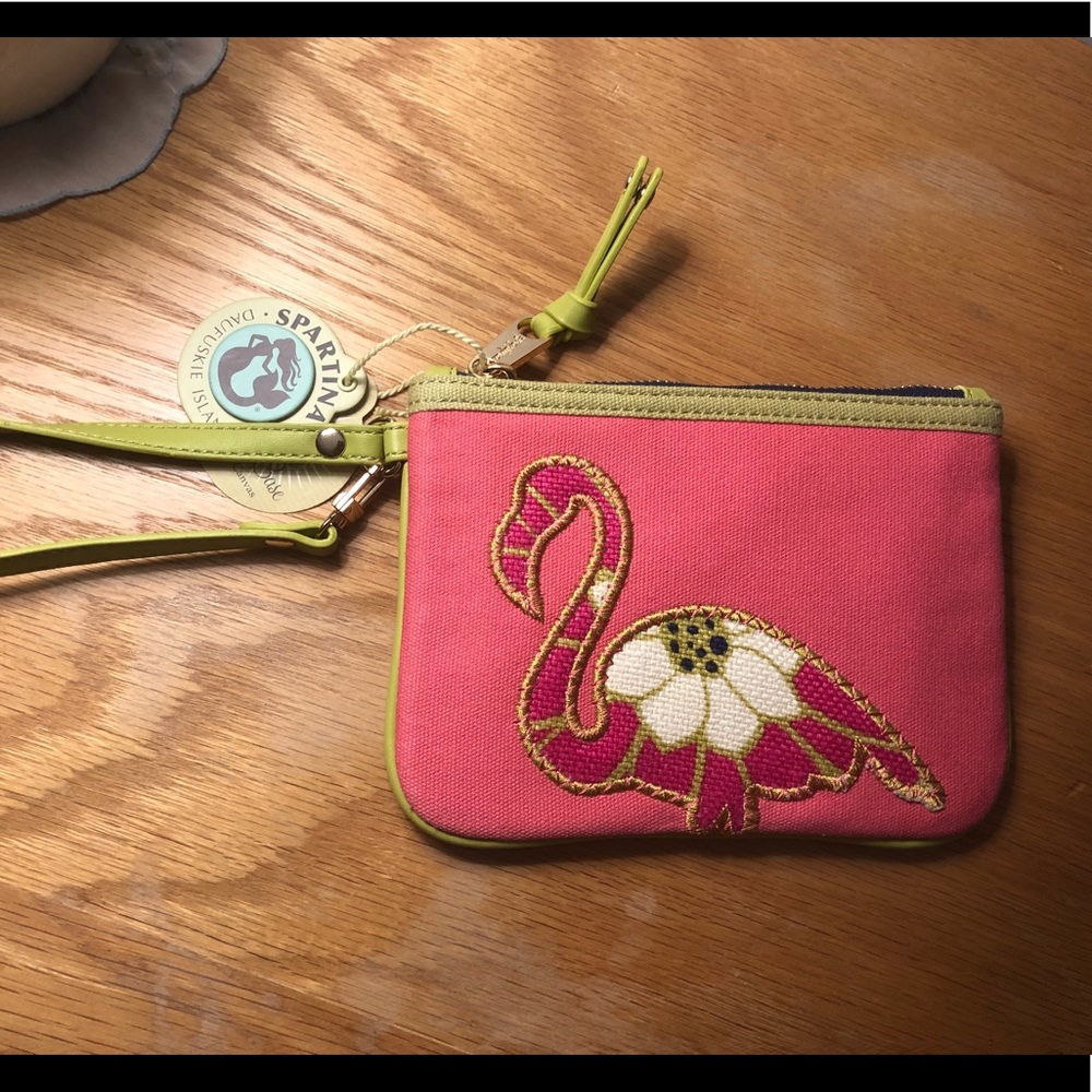 Spartina Carson cottage Seaside Case